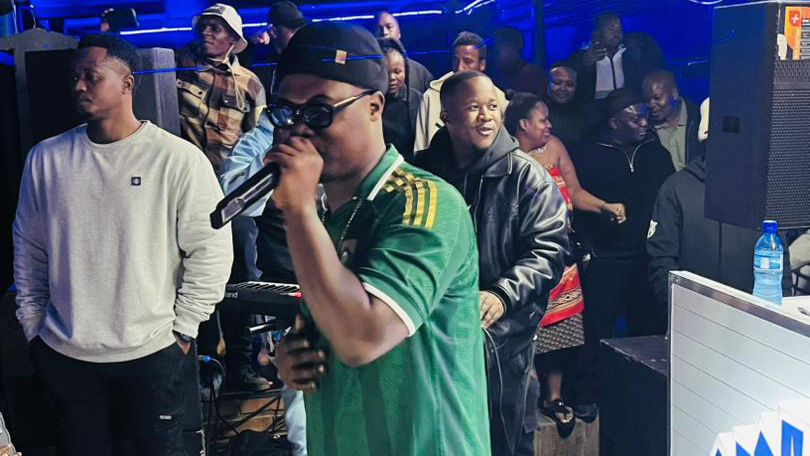 Mlindo The Vocalist ignites Mdzimba View